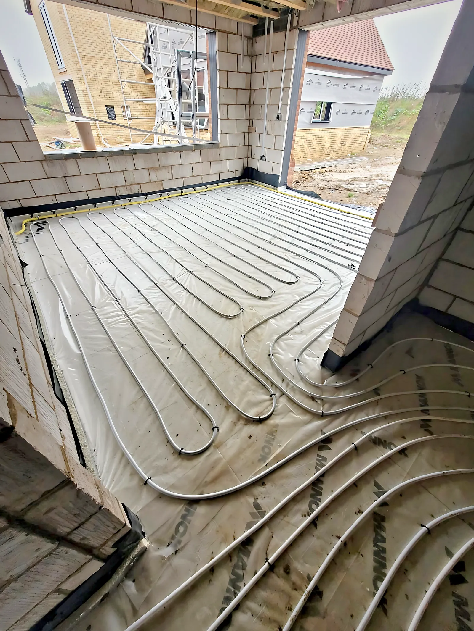 Underfloor Heating, Oak-Frame New Build — photo 7